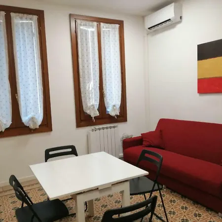 Apartment Wenice 2 *